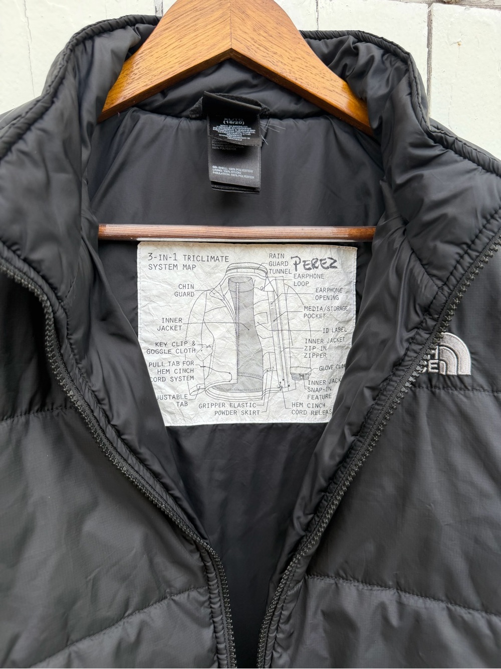 The North Face Black Men’s Quilted Puffer Jacket - Picture 5 of 5